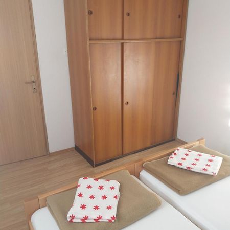 Apartmani Mile Krk Town Luaran gambar