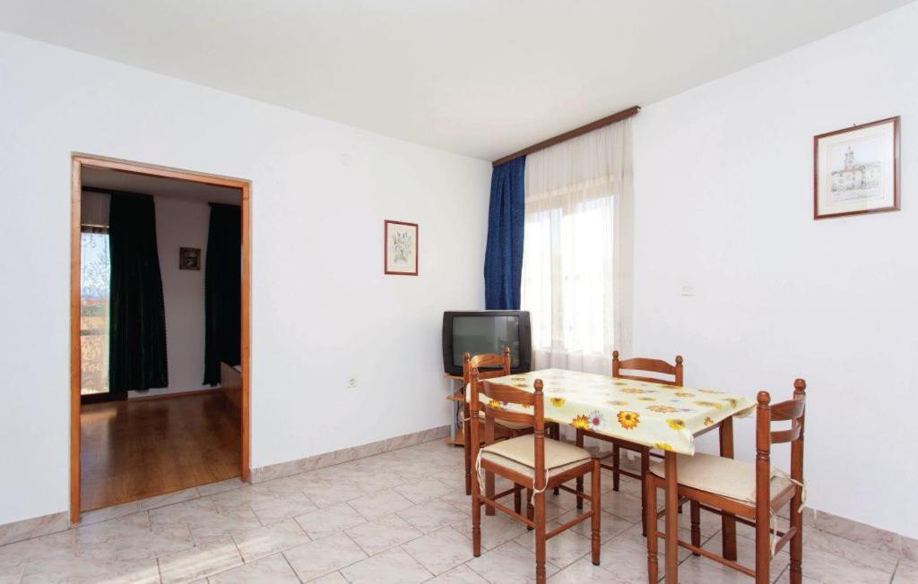 Apartmani Mile Krk Town Luaran gambar